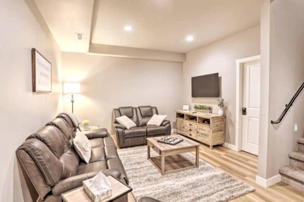 New! Cozy & Modern Spearfish Home Near Downtown! Eksteriør billede