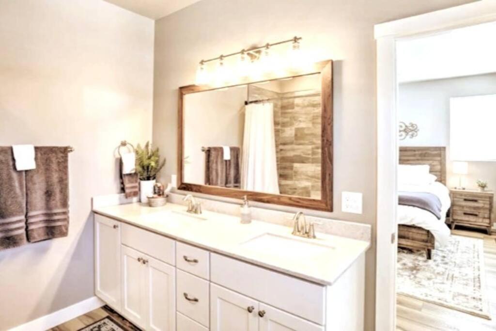 New! Cozy & Modern Spearfish Home Near Downtown! Eksteriør billede