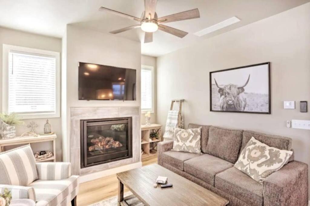 New! Cozy & Modern Spearfish Home Near Downtown! Eksteriør billede